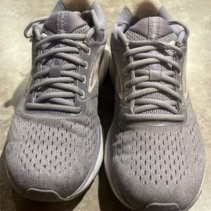 BROOKS TRANSMIT RUNNING SHOES WOMENS SIZE 10